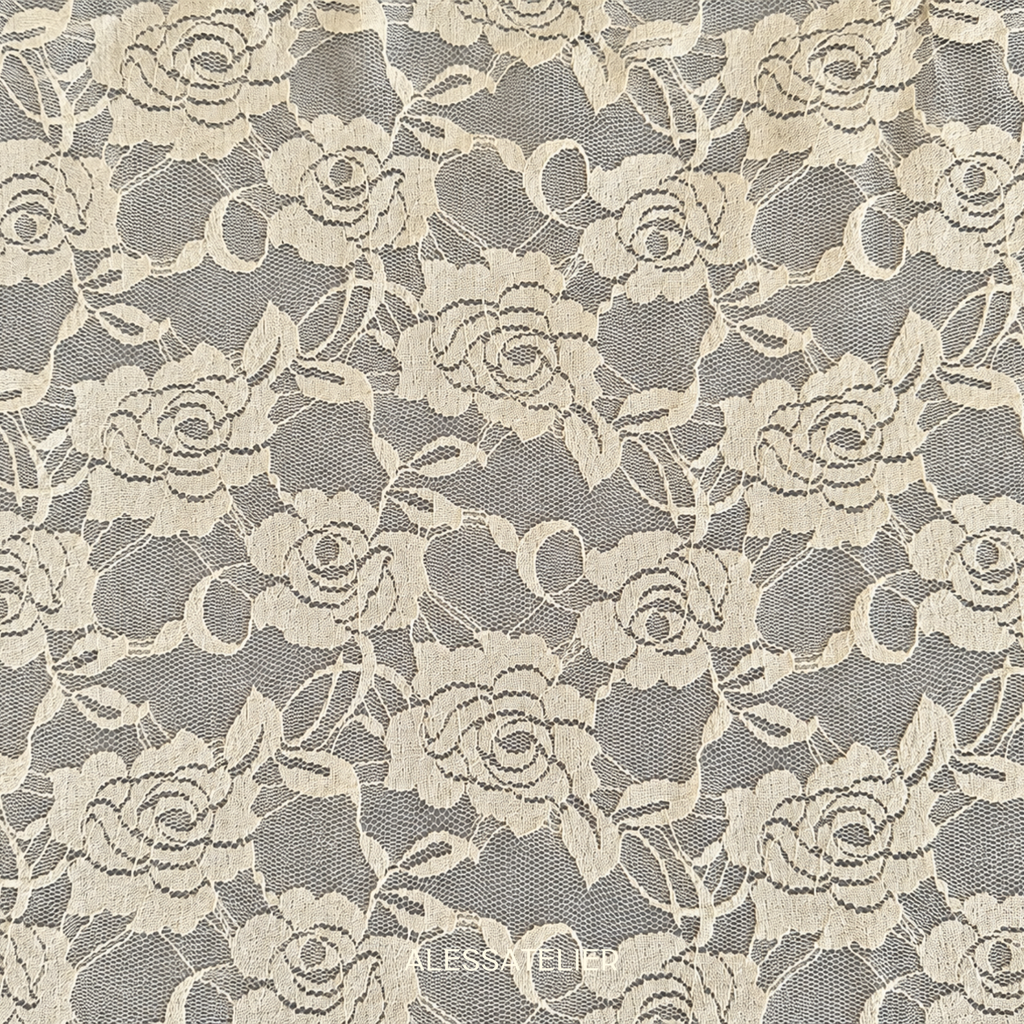 Mariah Lace Cloth, Bone
